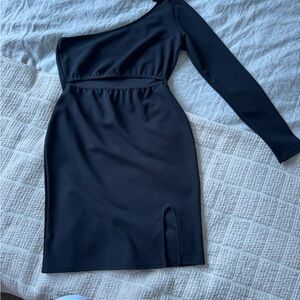 Missguided Black One-Shoulder Dress